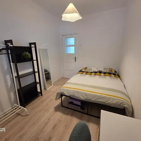 Apartment Peaceful Amadora